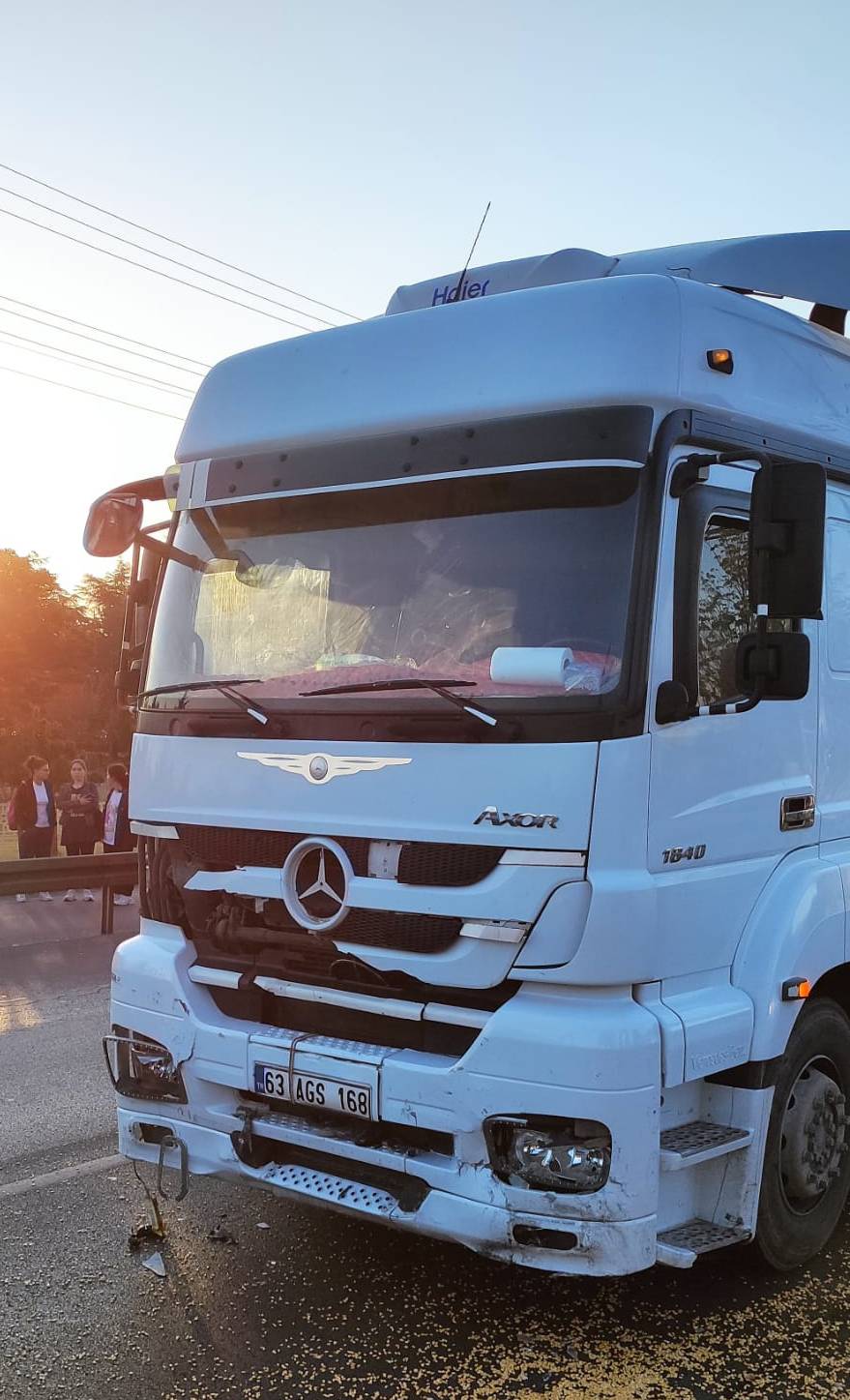 Konya’daki feci kazada can veren anne ve oğlu toprağa verildi 4